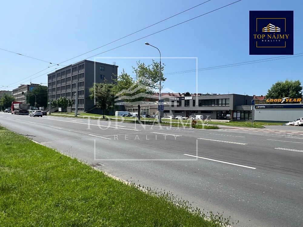 Pronájem výrobní haly, prostoru 2000 m² – fotografie 4