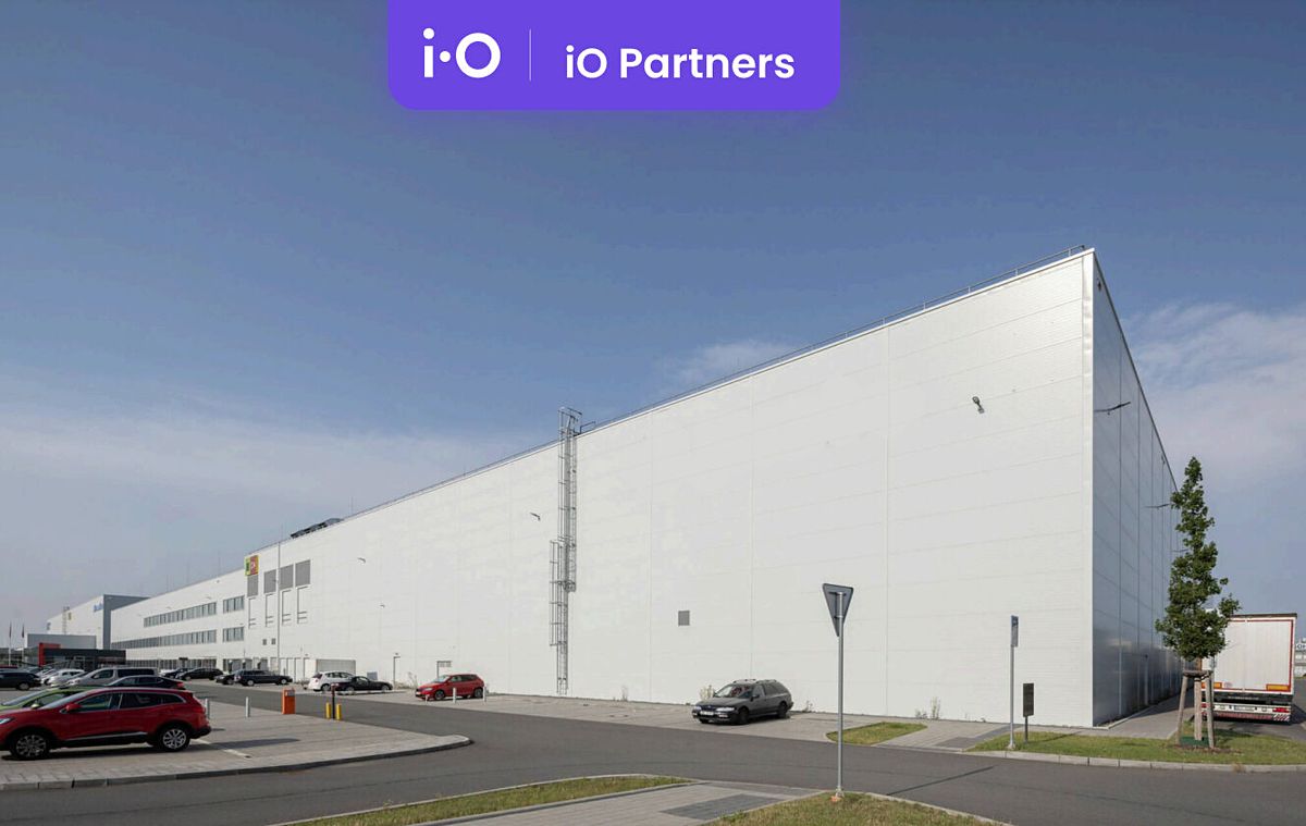 Pronájem skladového prostoru 1747 m²