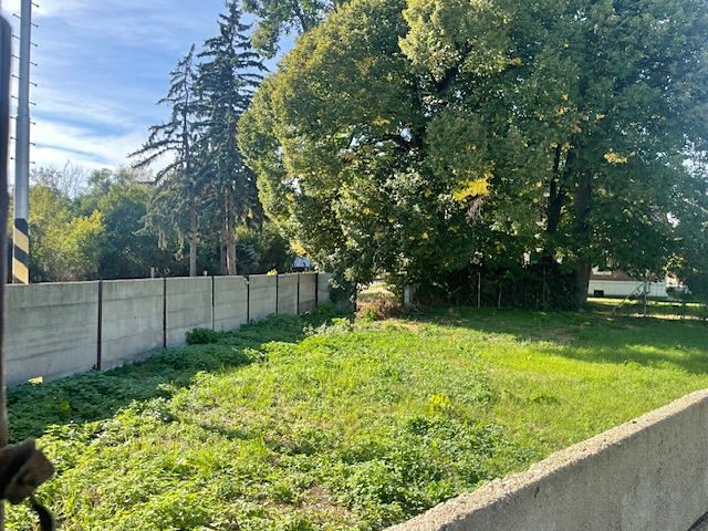 Prodej komerčního pozemku 300 m², Lednice – fotka 1 z 3