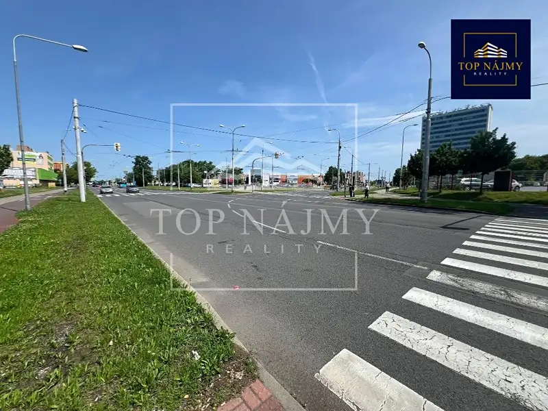 Pronájem výrobní haly, prostoru 2000 m², Ostrava – náhled fotky 3