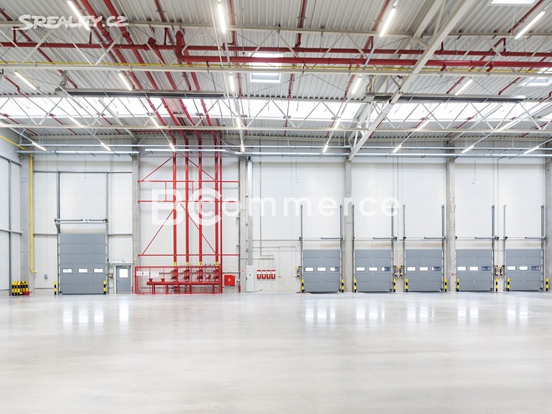 Pronájem skladového prostoru 2 880 m², okres Brno-město