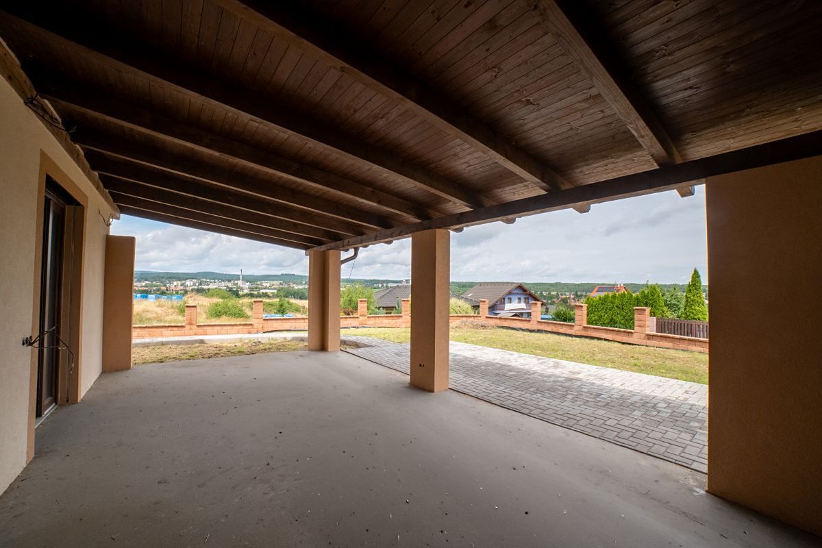 Prodej rodinného domu 218 m², pozemek 1043 m² – fotografie 5