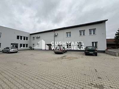 Prodej výrobní haly, prostoru 2800 m²