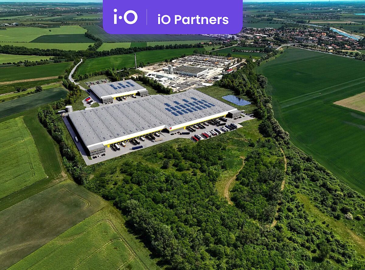 Pronájem skladového prostoru 56612 m², Lužec nad Vltavou – fotka 1 z 3