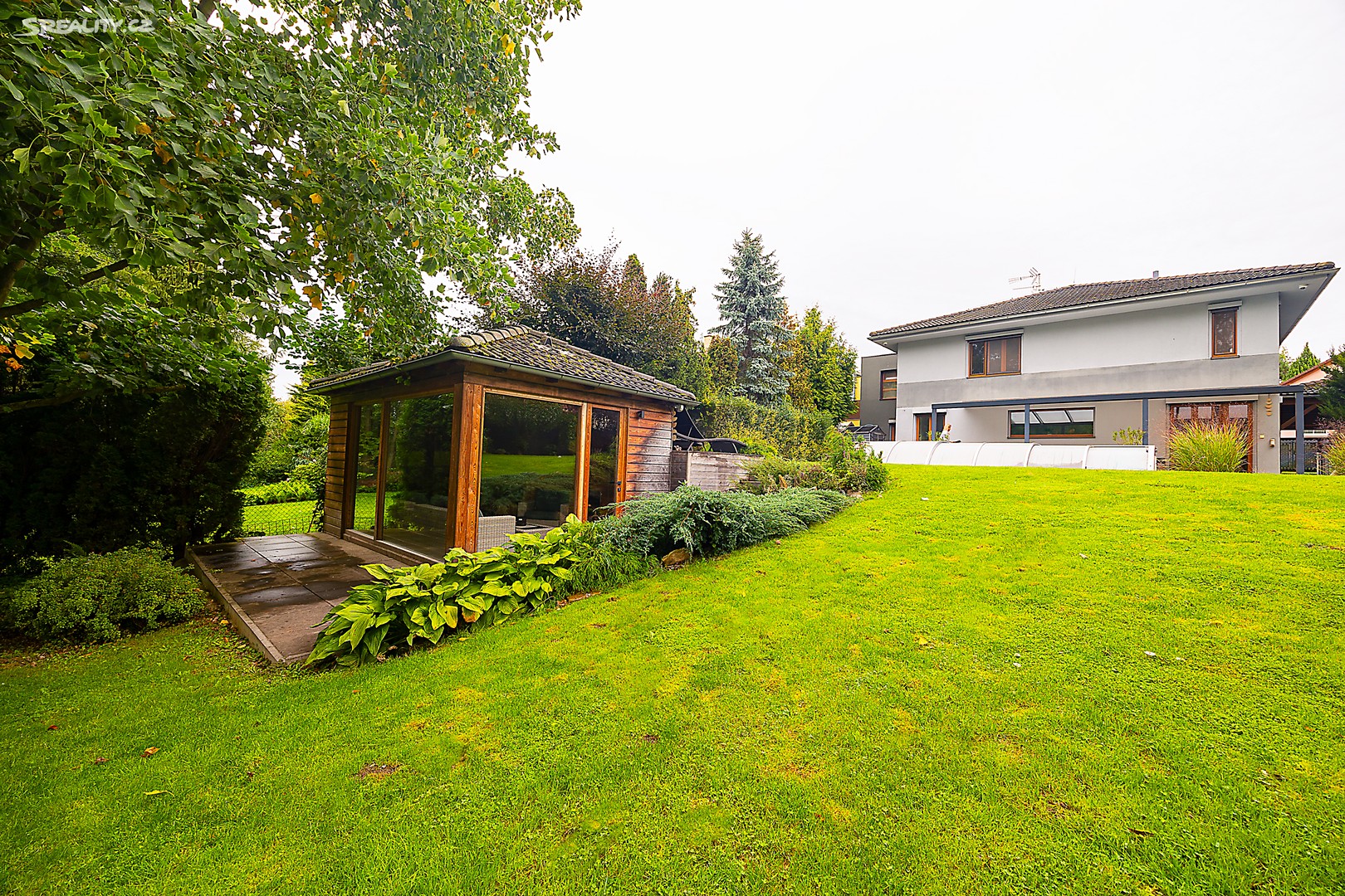 Prodej  rodinného domu 243 m², pozemek 1 162 m² – pohled 4