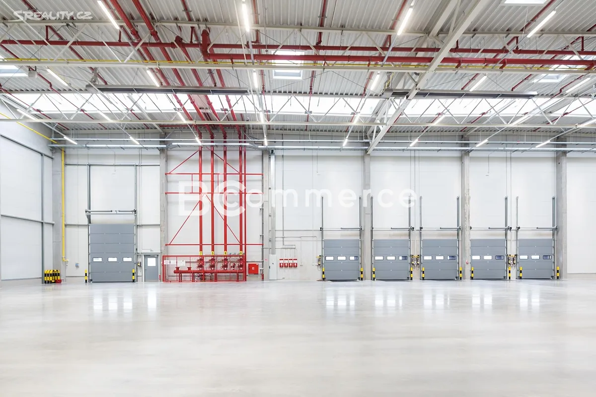 Pronájem skladového prostoru 5760 m² – pohled 4