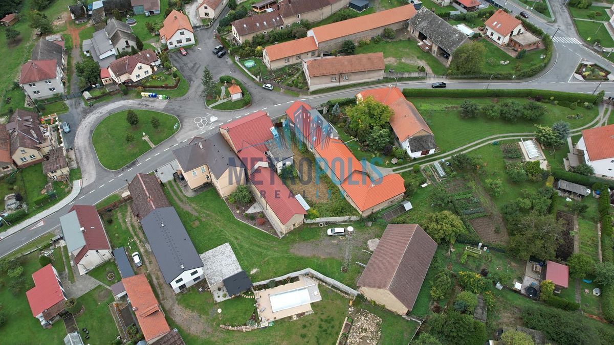 Prodej vícegeneračního domu 280 m², pozemek 681 m² – fotografie 4