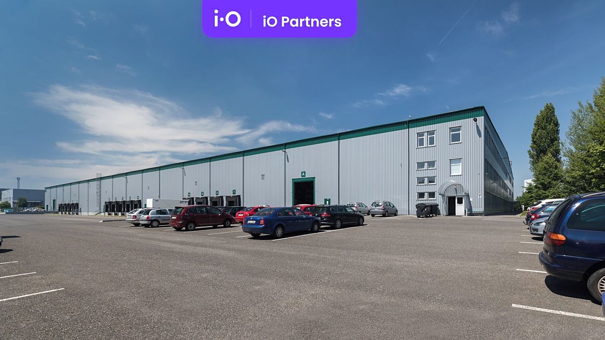 Pronájem skladového prostoru 1769 m²
