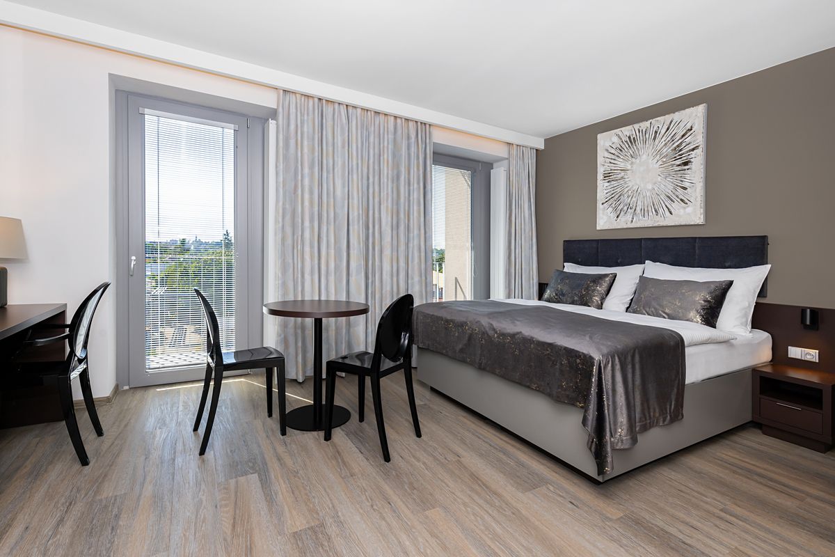 Pronájem bytu 1+kk 35 m²