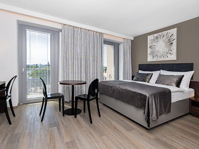 Pronájem bytu 1+kk 35 m²