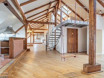 Prodej bytu atypické 316 m² (Mezonet)