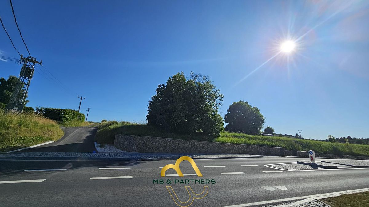 Prodej stavebního pozemku 2088 m² – fotografie 2