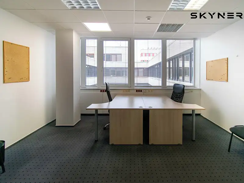 Pronájem kanceláře 25 m², Ústí nad Labem – náhled fotky 2