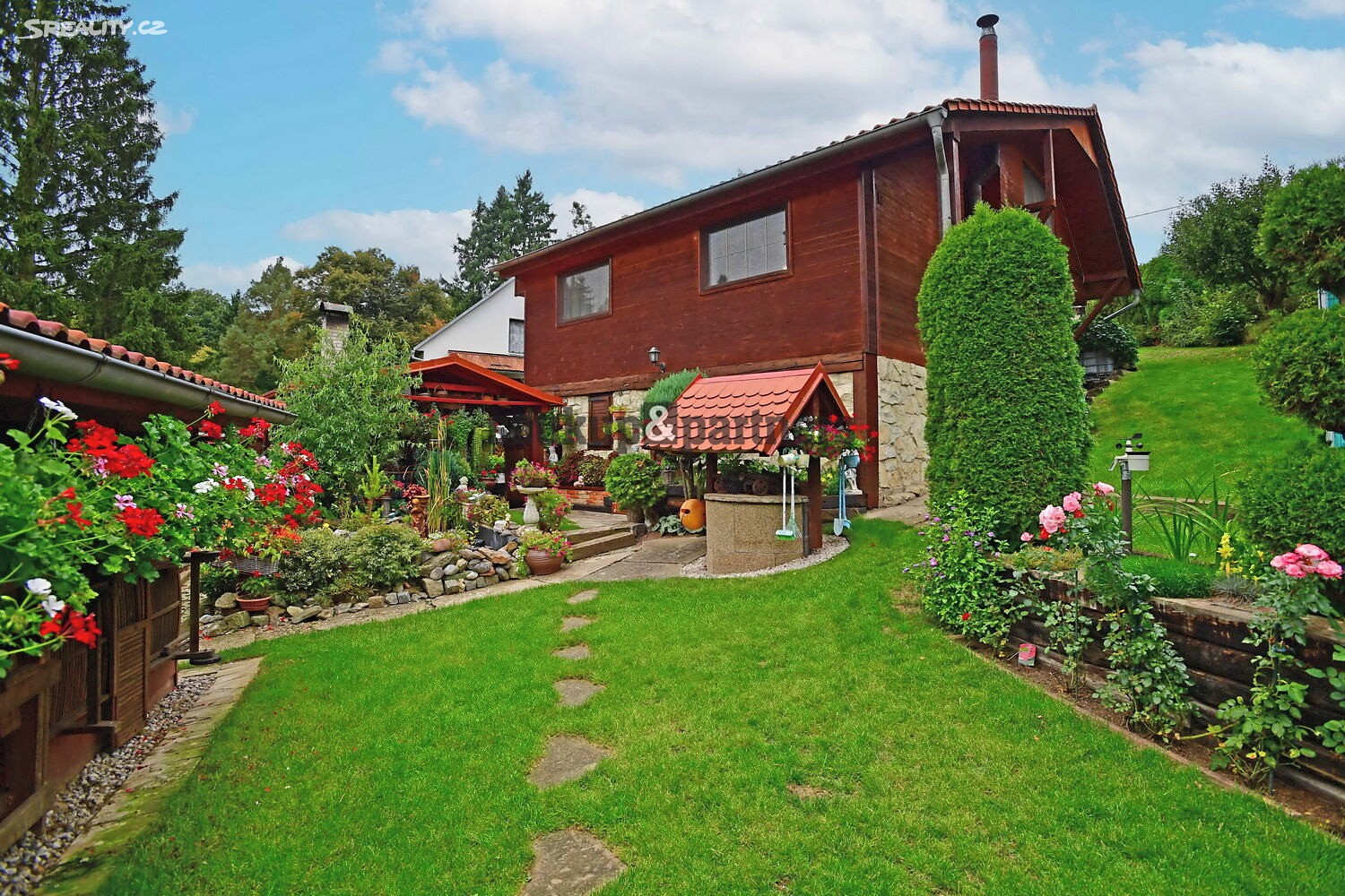 Prodej  rodinného domu 170 m², pozemek 1 247 m² – pohled 3