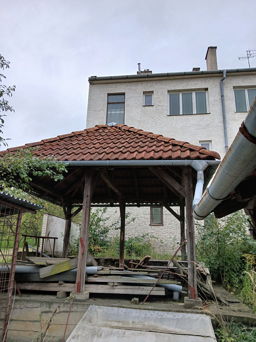 Prodej rodinného domu 300 m², pozemek 293 m² – fotografie 3