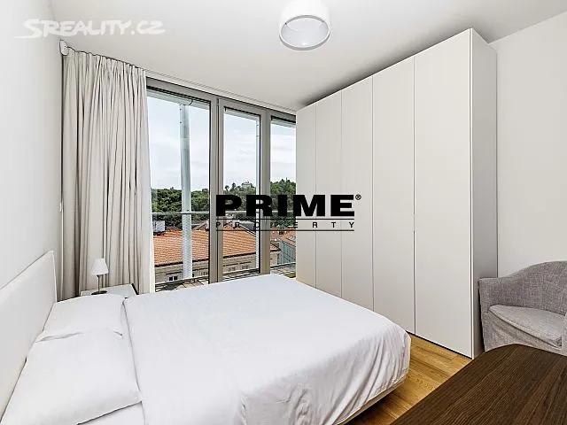 Pronájem bytu 2+kk 60 m² – pohled 4
