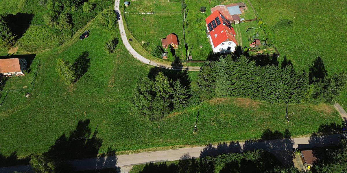 Prodej stavebního pozemku 1032 m² – fotografie 2
