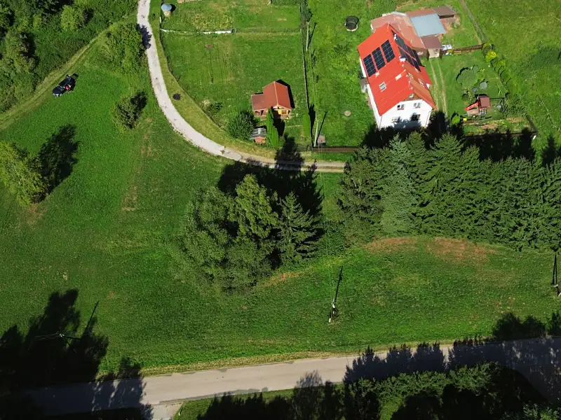 Prodej stavebního pozemku 1032 m², Staré Buky – náhled fotky 2