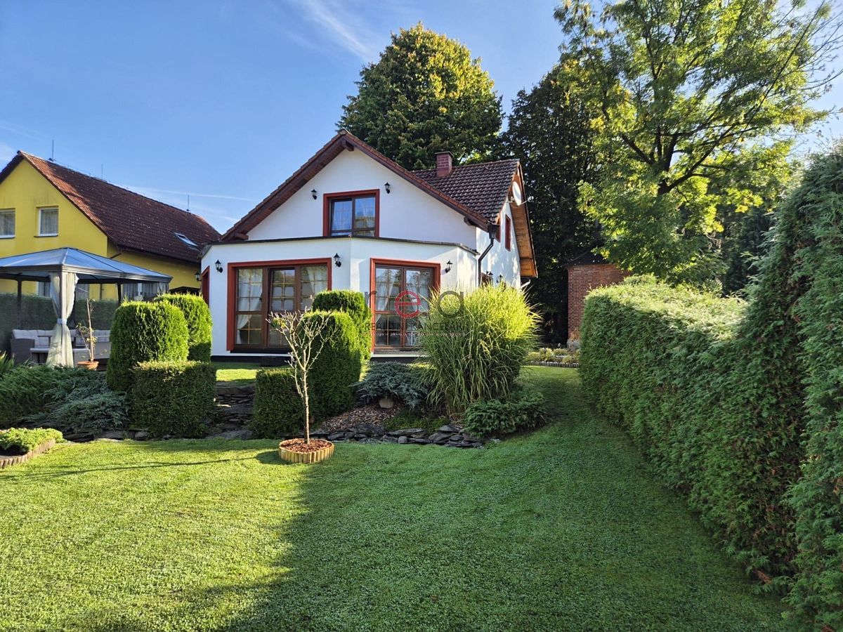 Prodej rodinného domu 120 m², pozemek 566 m² – fotografie 4