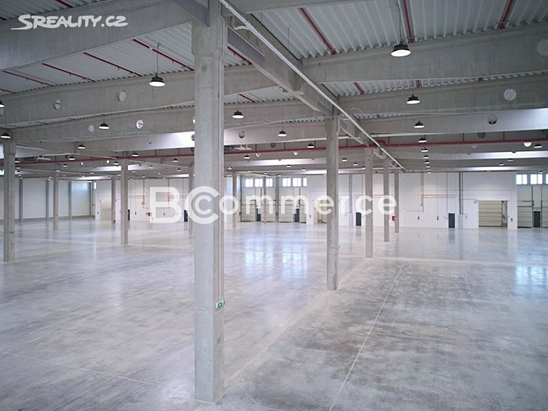 Pronájem skladového prostoru 1 000 m² – pohled 3