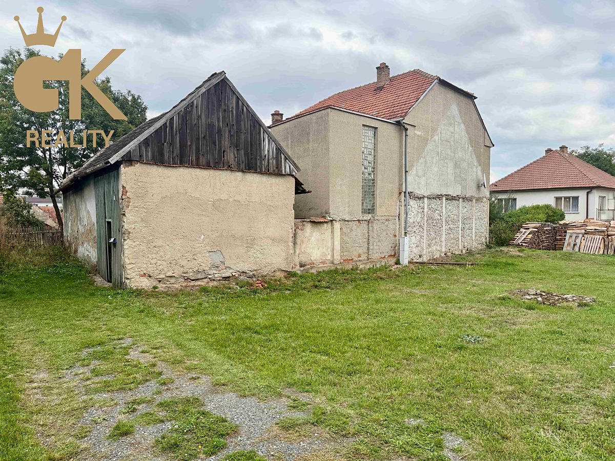 Prodej rodinného domu 260 m², pozemek 564 m² – fotografie 3