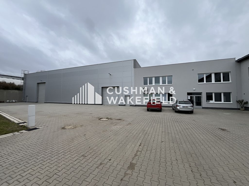 Prodej výrobní haly, prostoru 2800 m² – fotografie 3