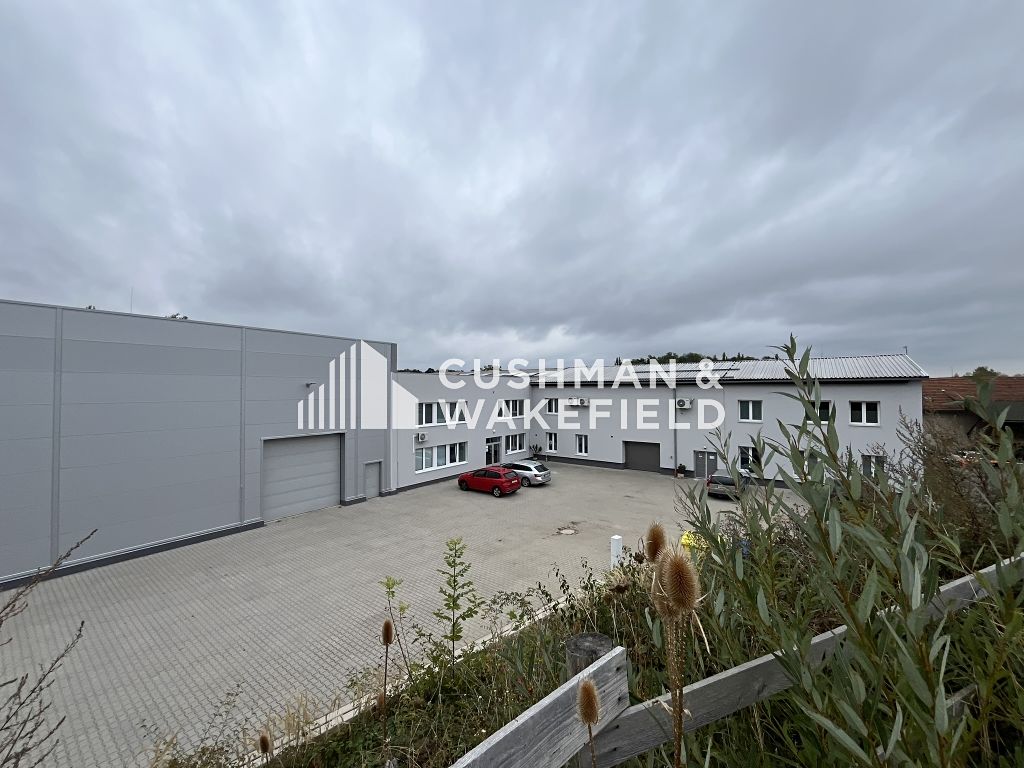 Prodej výrobní haly, prostoru 2800 m² – fotografie 4
