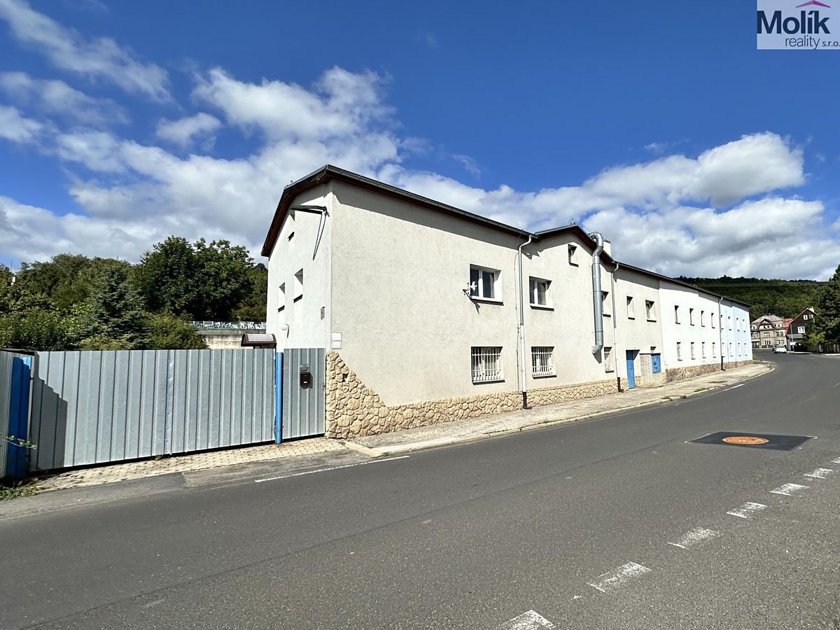 Prodej výrobní haly, prostoru 365 m²