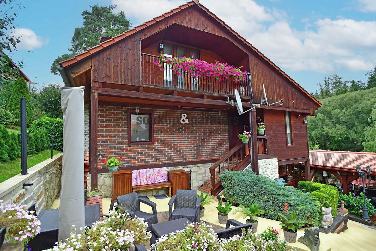 Prodej rodinného domu 170 m², pozemek 1247 m² – fotografie 4