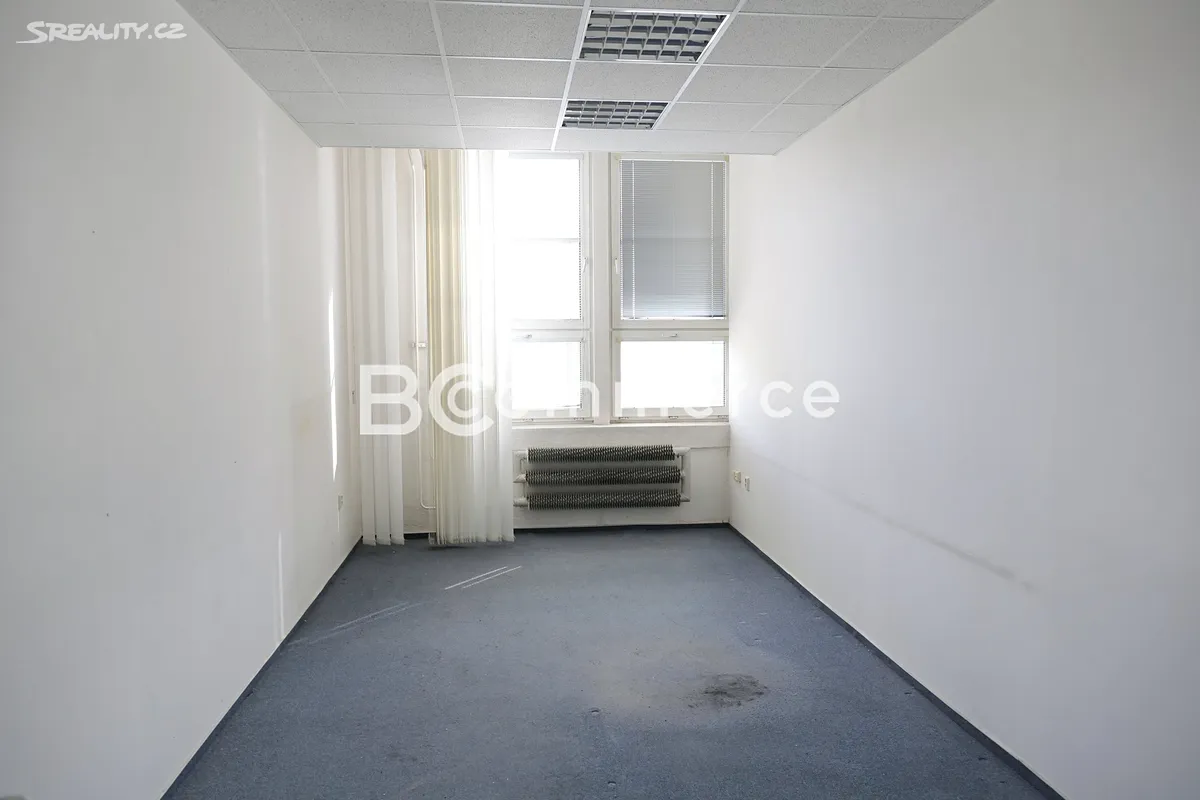 Pronájem kanceláře 350 m² – pohled 5