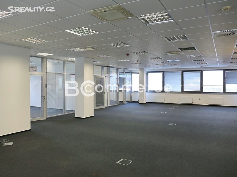 Pronájem kanceláře 300 m² – pohled 6