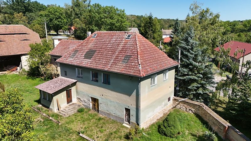 Prodej zemědělské usedlosti 222 m², pozemek 2658 m²