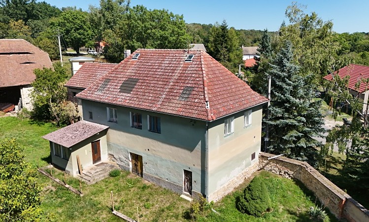 Haus zum Kauf, 222 m² (1 von 28)