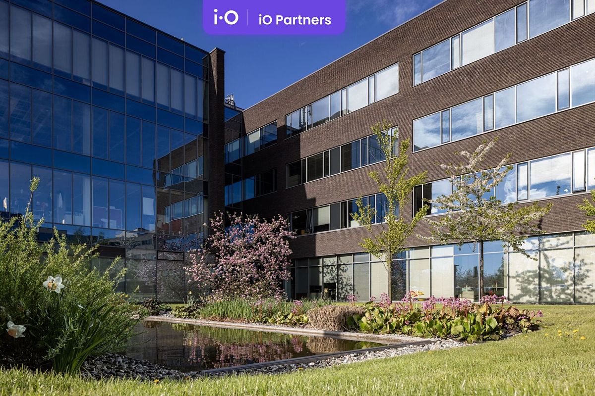 Pronájem skladového prostoru 1747 m² – fotografie 4