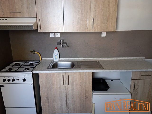 Pronájem bytu 2+1 72 m² – fotografie 2