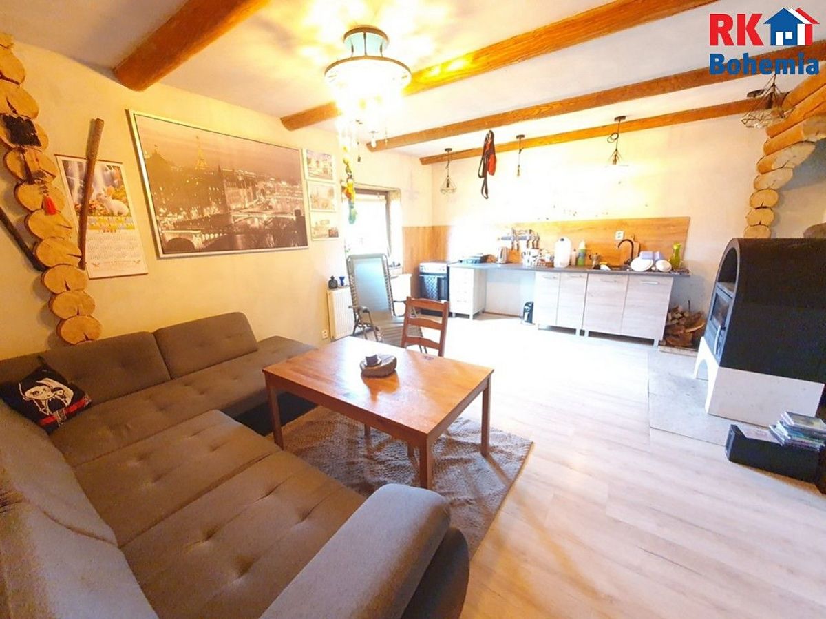 Prodej rodinného domu 100 m², pozemek 4208 m² – fotografie 4