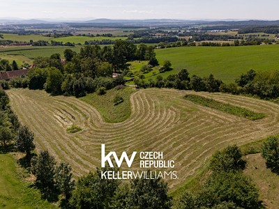 Prodej  stavebního pozemku 1 465 m²