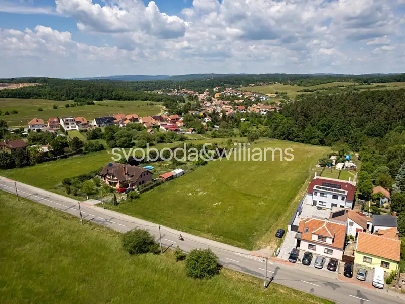 Prodej stavebního pozemku 3101 m², Hostěnice – náhled fotky 2