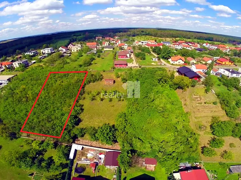Prodej stavebního pozemku 1733 m², Konárovice – náhled fotky 1