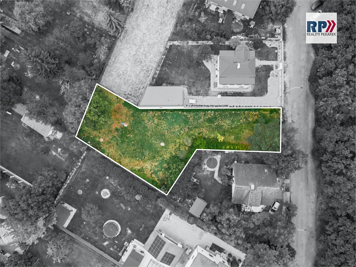 Prodej stavebního pozemku 1135 m², Praha – fotka 1 z 3