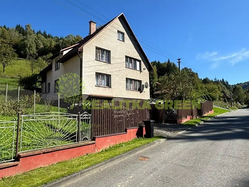 Prodej rodinného domu 200 m², pozemek 992 m², Vsetín – náhled fotky 2