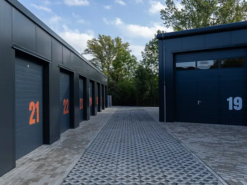 Prodej garáže 8 m², Kolín – náhled fotky 3