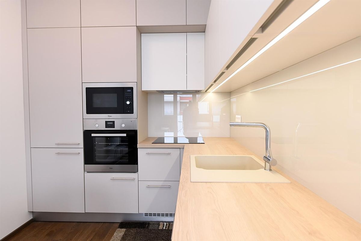 Pronájem bytu 2+kk 54 m² – fotografie 2
