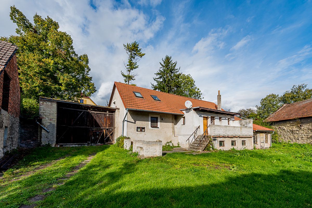 Prodej rodinného domu 70 m², pozemek 2681 m² – fotografie 2