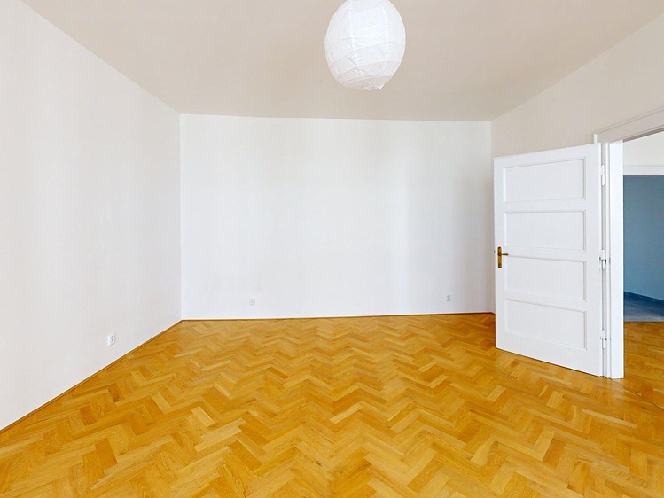 Pronájem bytu 3+1, 142 m² (6 z 9)