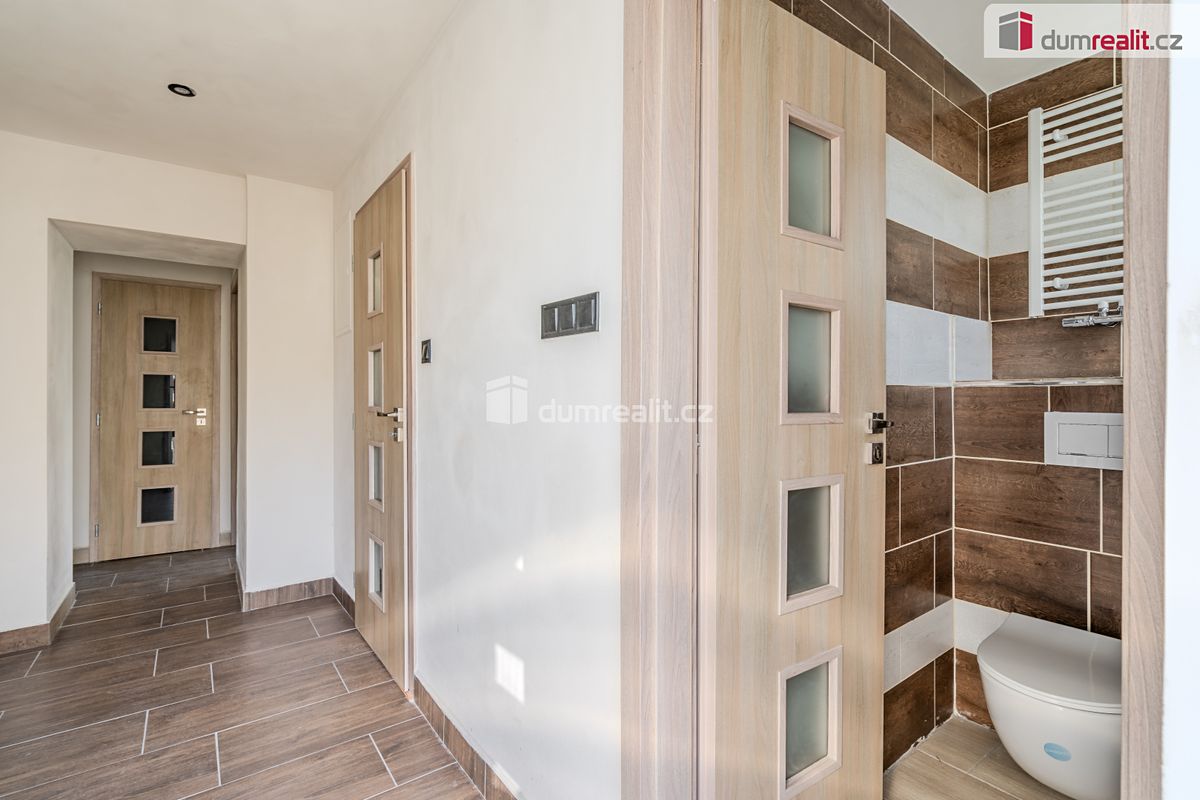 Prodej rodinného domu 460 m², pozemek 225 m² – fotografie 2