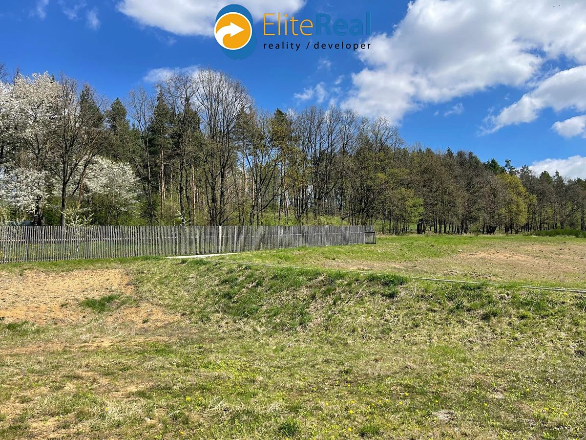 Prodej stavebního pozemku 1563 m² – fotografie 3
