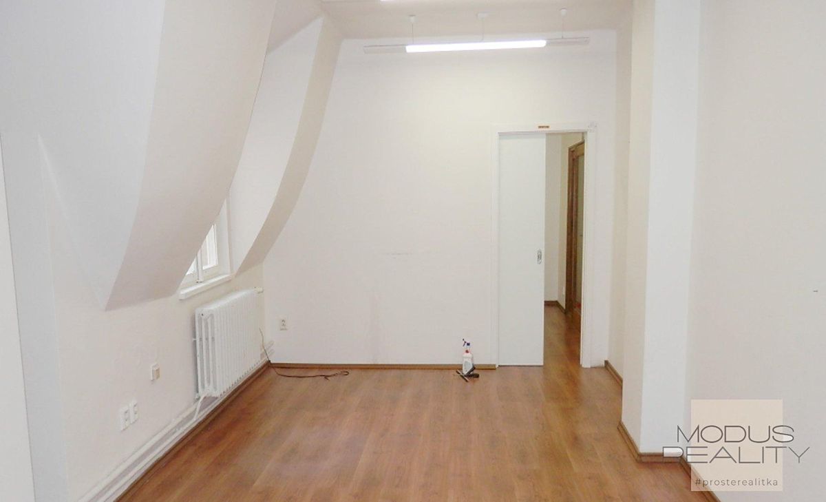 Pronájem kanceláře 33 m²