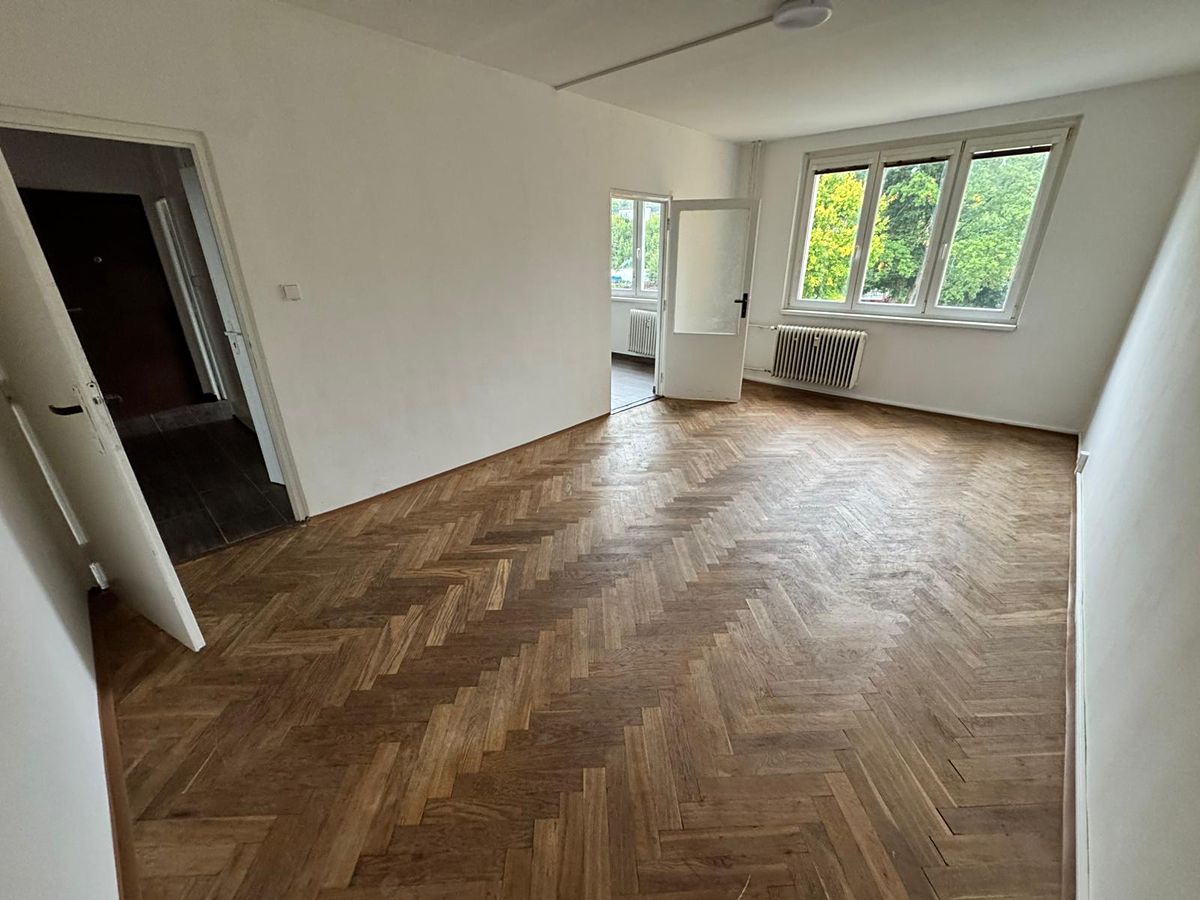 Pronájem bytu 2+1 68 m² – fotografie 3