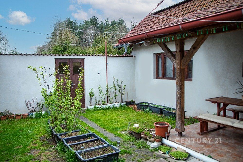 Prodej rodinného domu 188 m², pozemek 1923 m² – fotografie 3